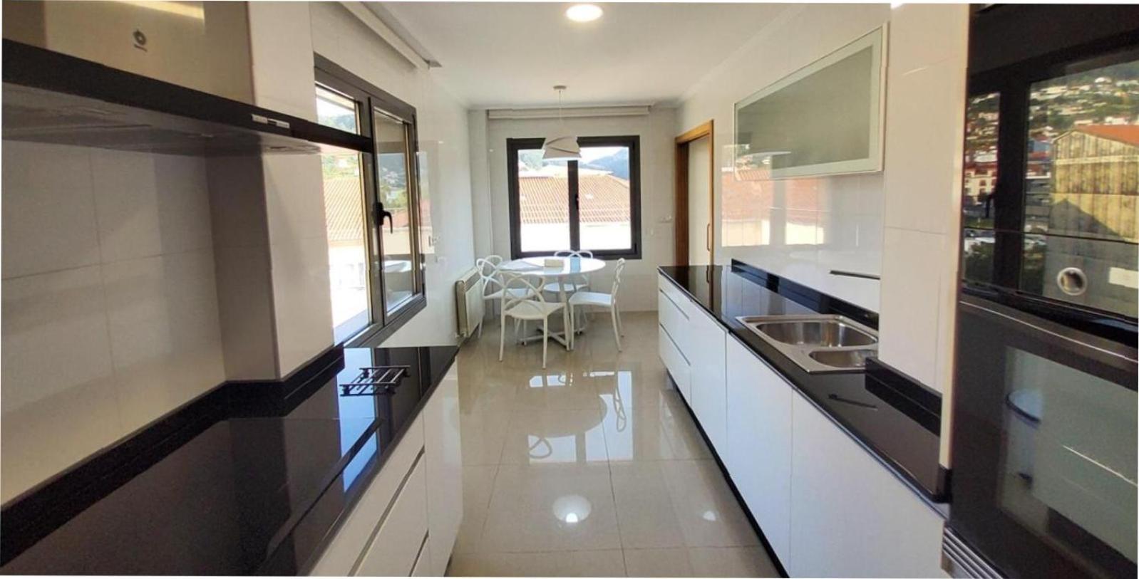Atico Exclusivo Bueu Centro, 50M Playa Apartman Kültér fotó